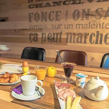 Chamois Hotell 3*